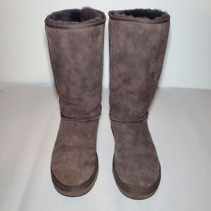 Ugg Women's Classic Tall II Boot Size 7
